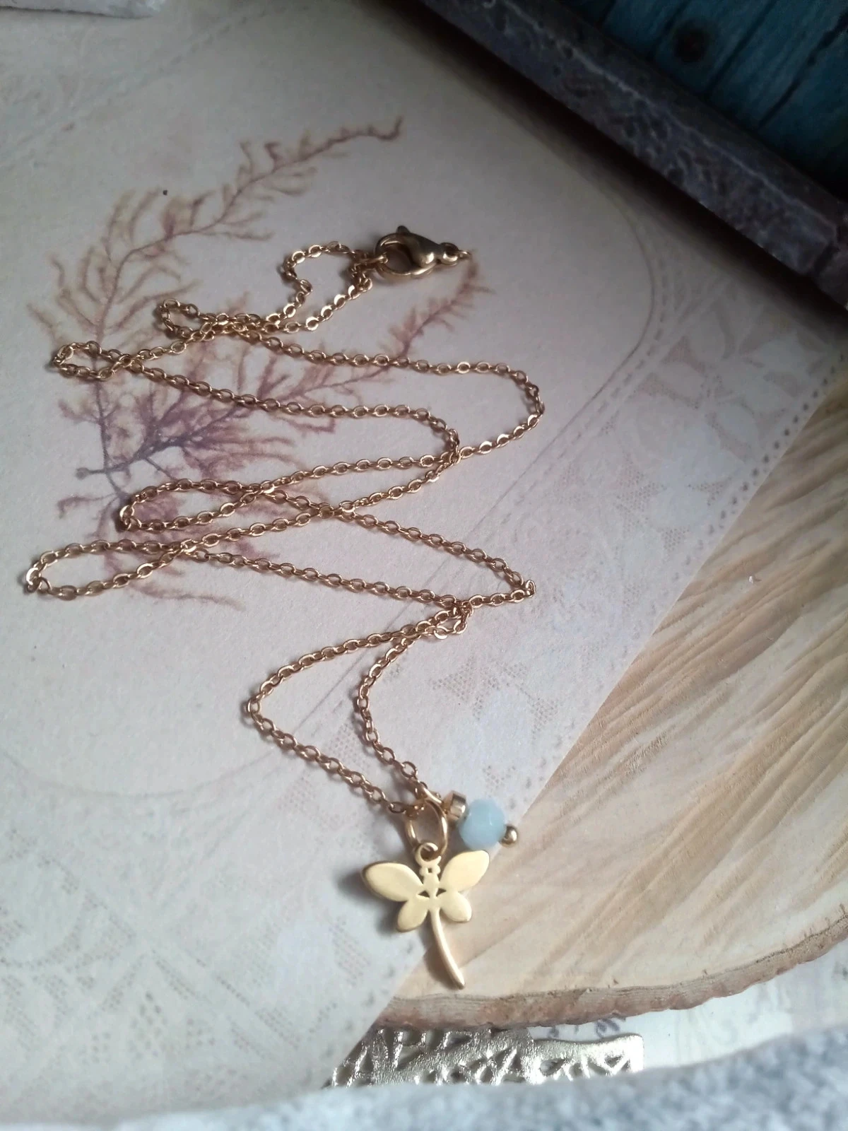 Collar libélula y piedra azul – photo 2
